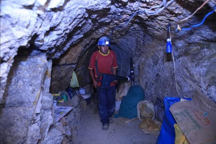 Minería ilegal: el riesgo de trabajar sin protección ni derechos laborales